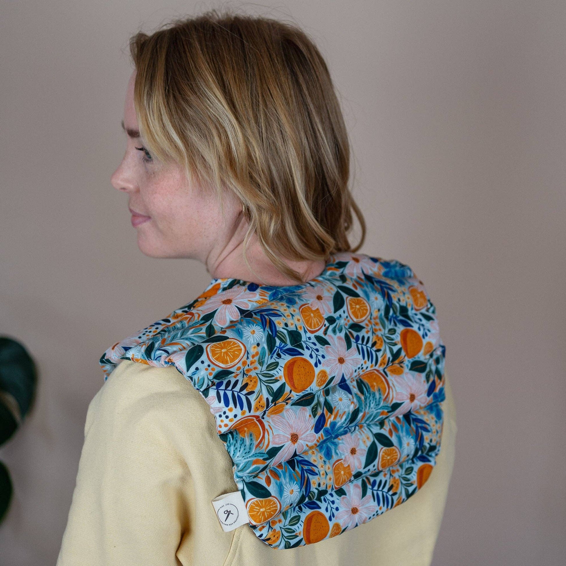 APPELSIN varmepude til nakke og skuldre fyldt med økologisk spelt