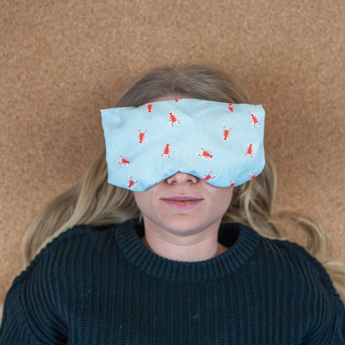 HUMMER Øjenpude med økologisk spelt og lavendel