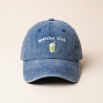 MATCHA CLUB Blå Broderet Kasket i Økologisk Bomuld