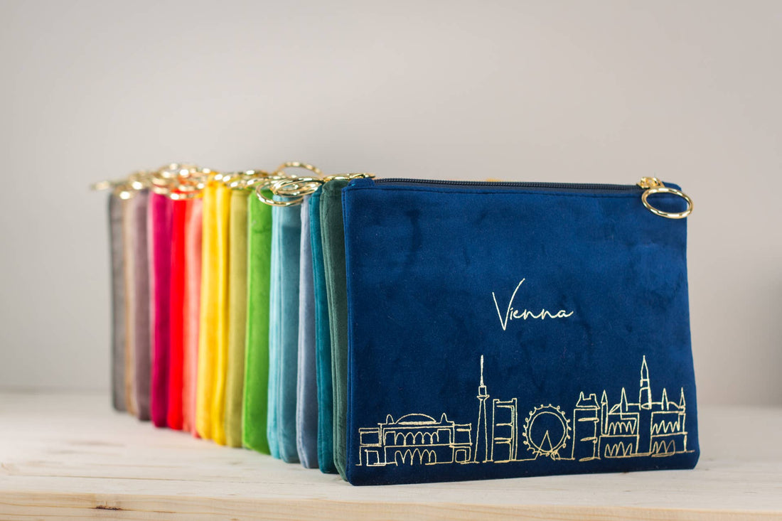 HEARTS Makeuptaske i rød velour