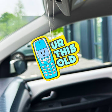 Nokia 3310 duftfrisker hængende i bil