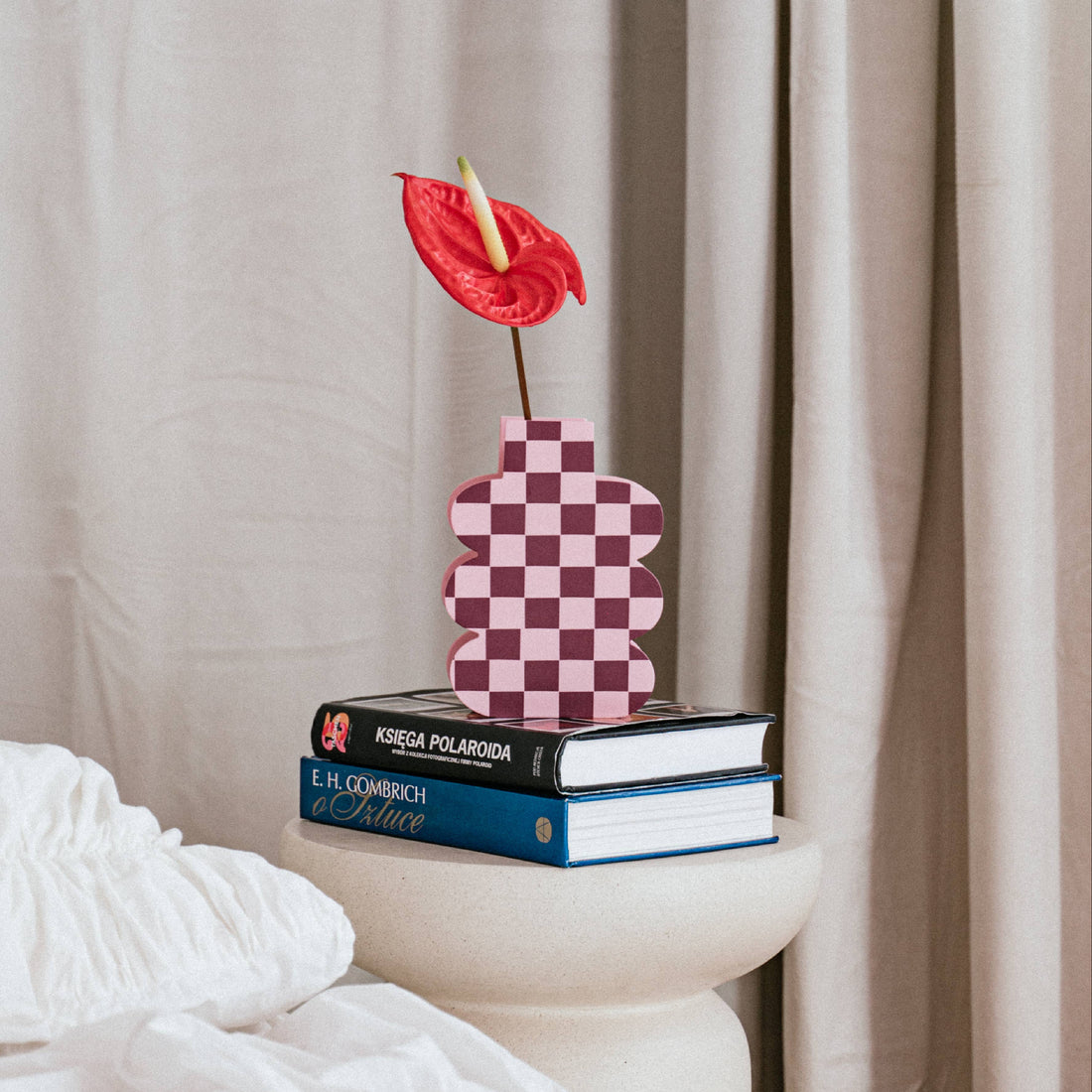 Pink bordeaux trævase