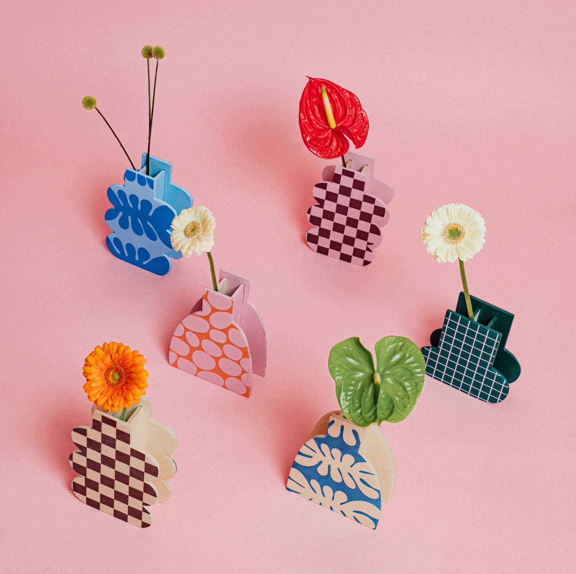 Pink orange trævase med glasindsats