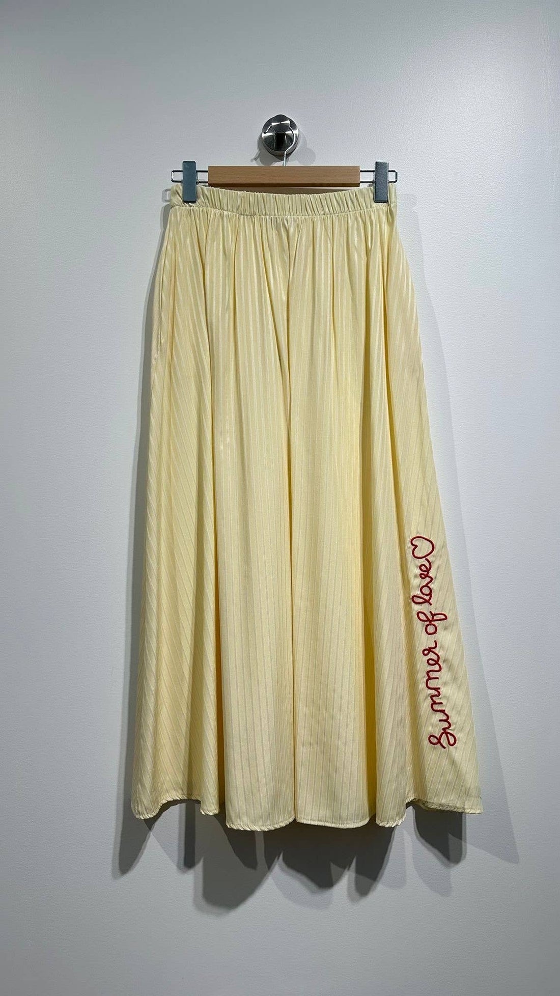SUMMER OF LOVE Gulstripet Nederdel