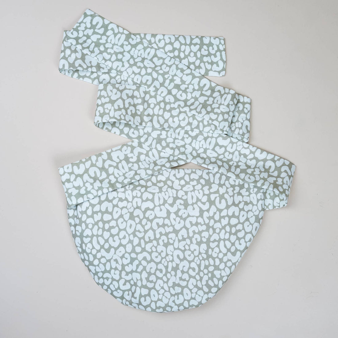 LEOPARD varmepude til mave og lænd med bindebånd