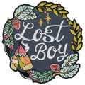 LOST BOY Strygemærke, blade, en økse og teksten LOST BOY