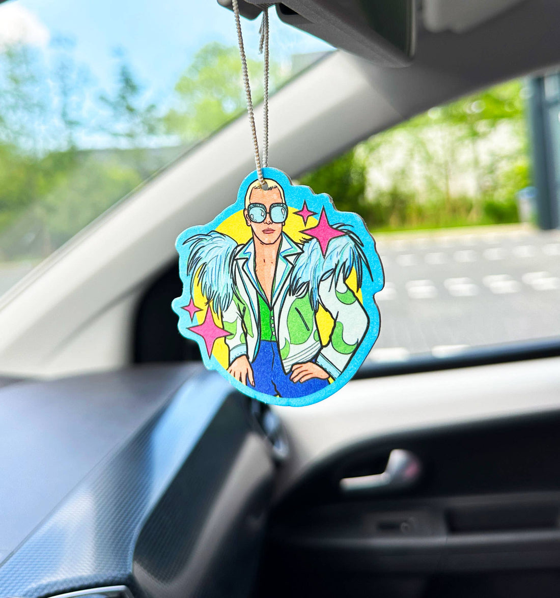 duftfrisker til bilen med elton john rocketman