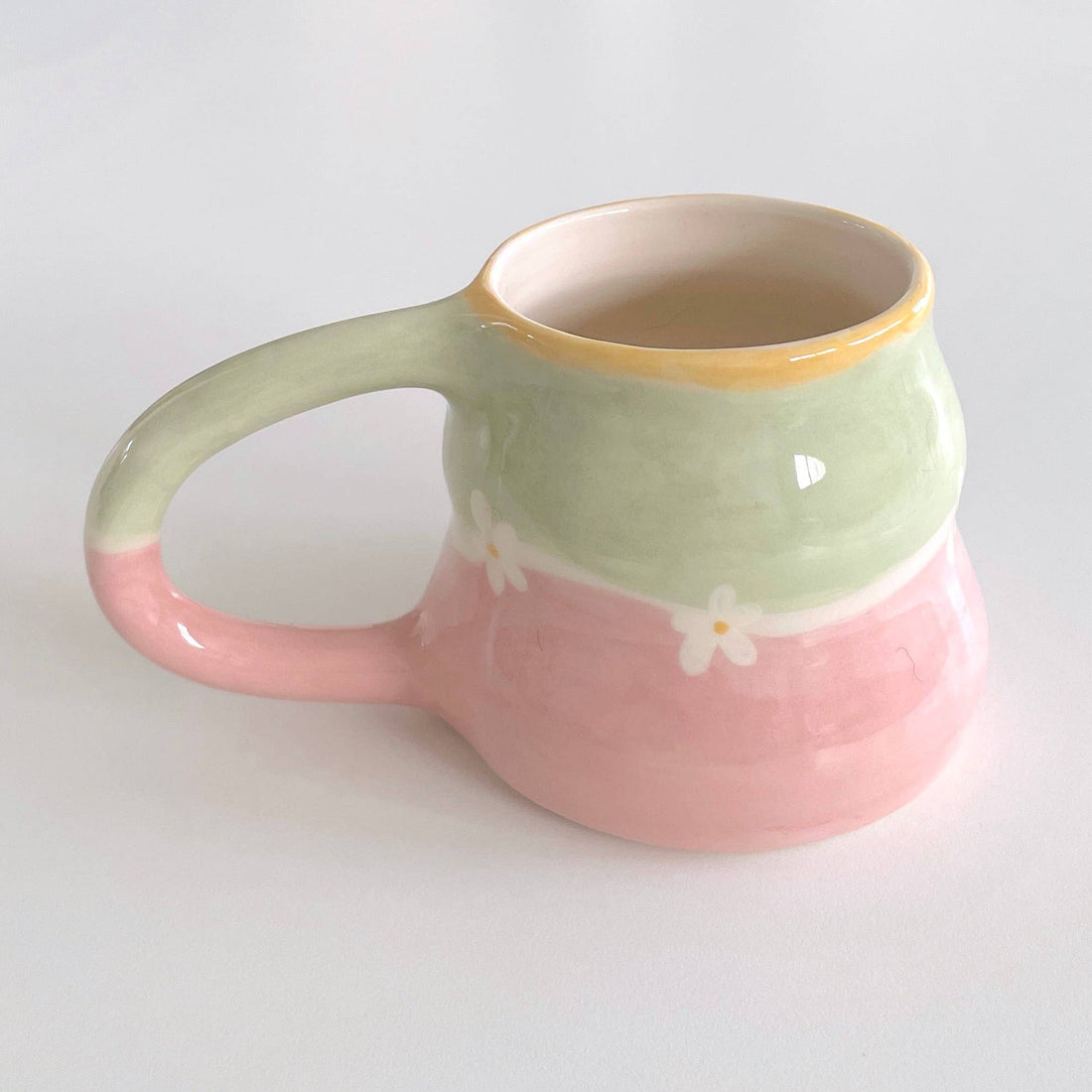 grønt og pink keramikkrus fra Spanien