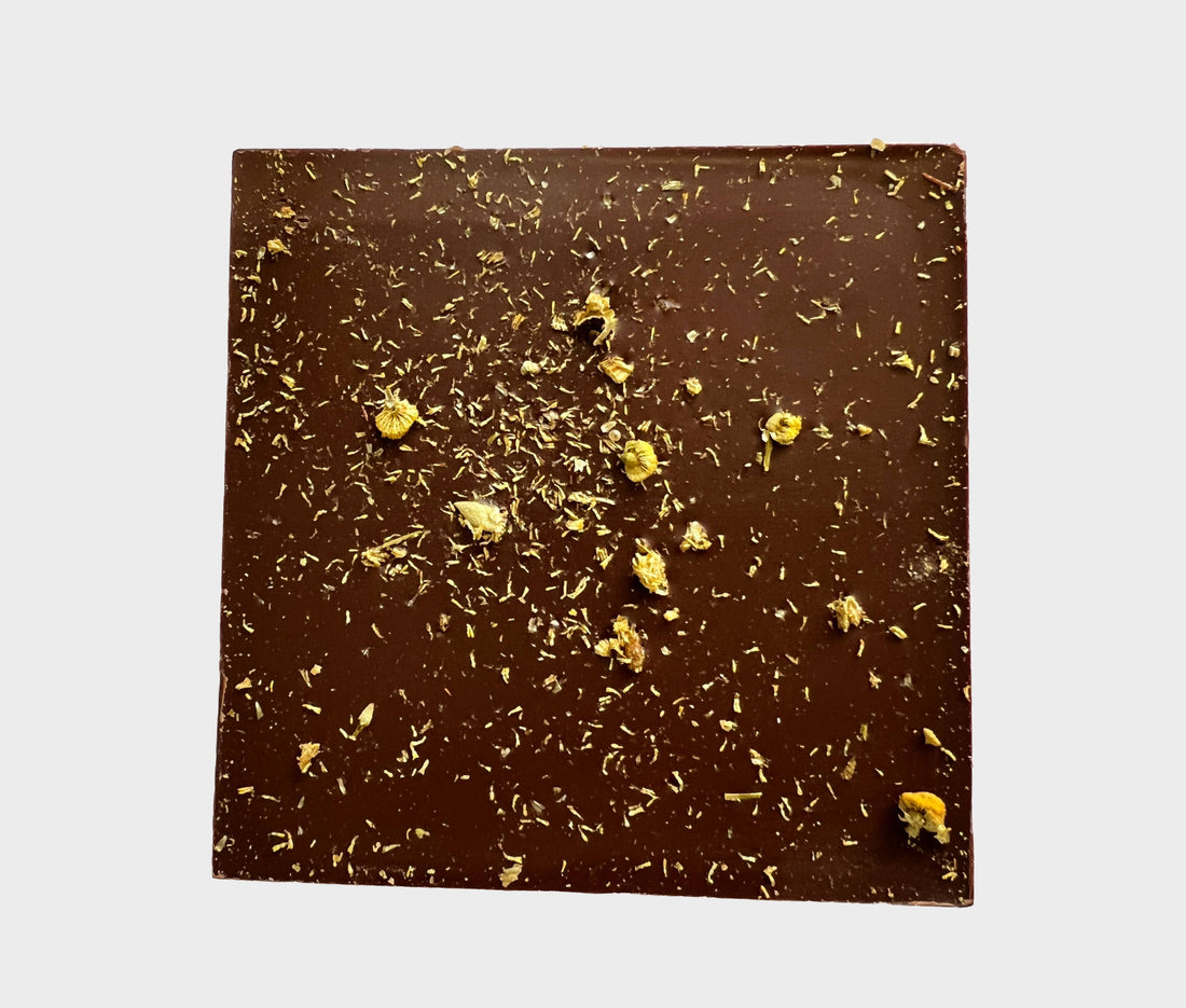 Økologisk Candied Chamomile Mørk Chokolade 49%