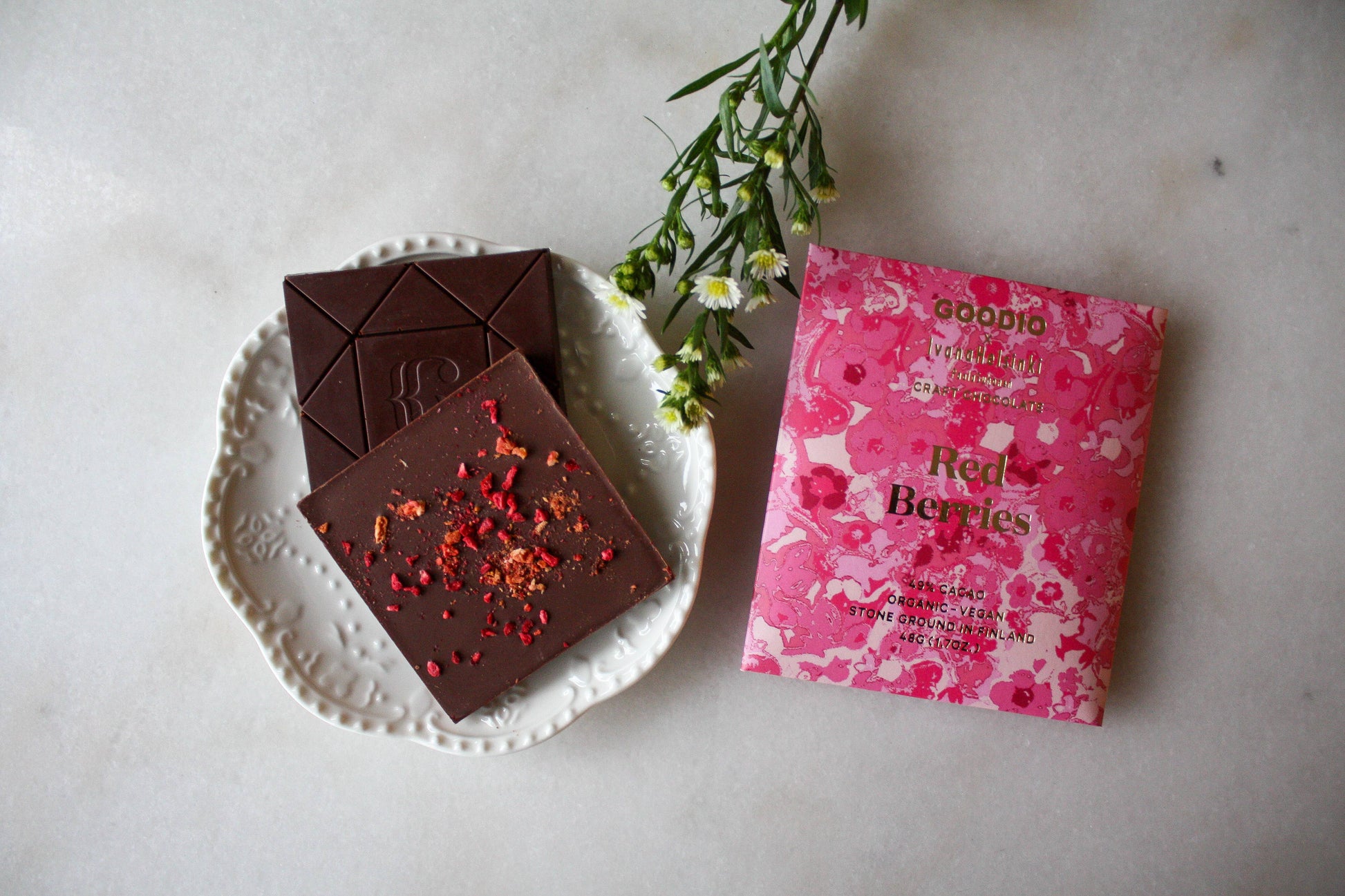 Økologisk Red Berries Vegansk Chokolade 49%