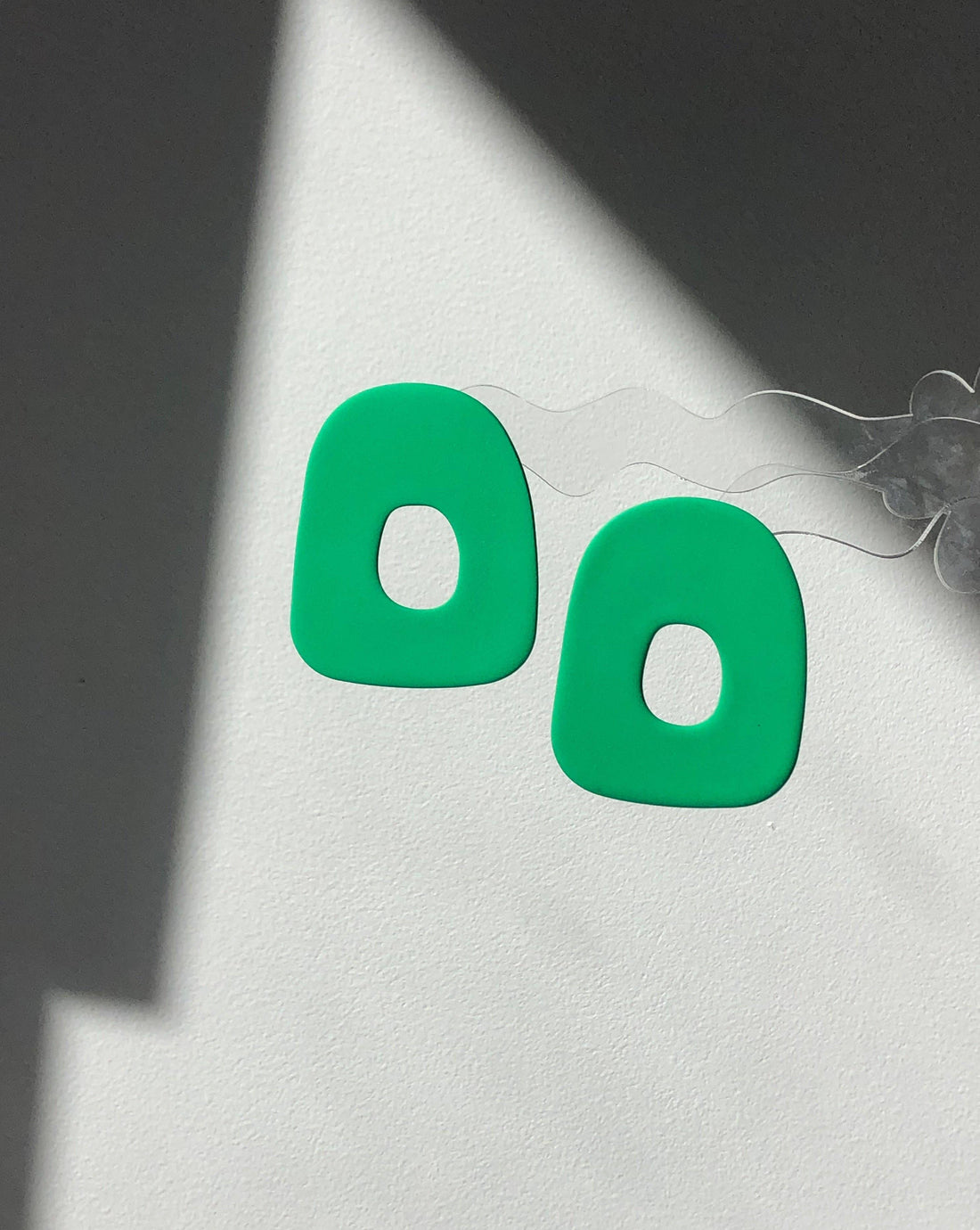 store grønne studs øreringe