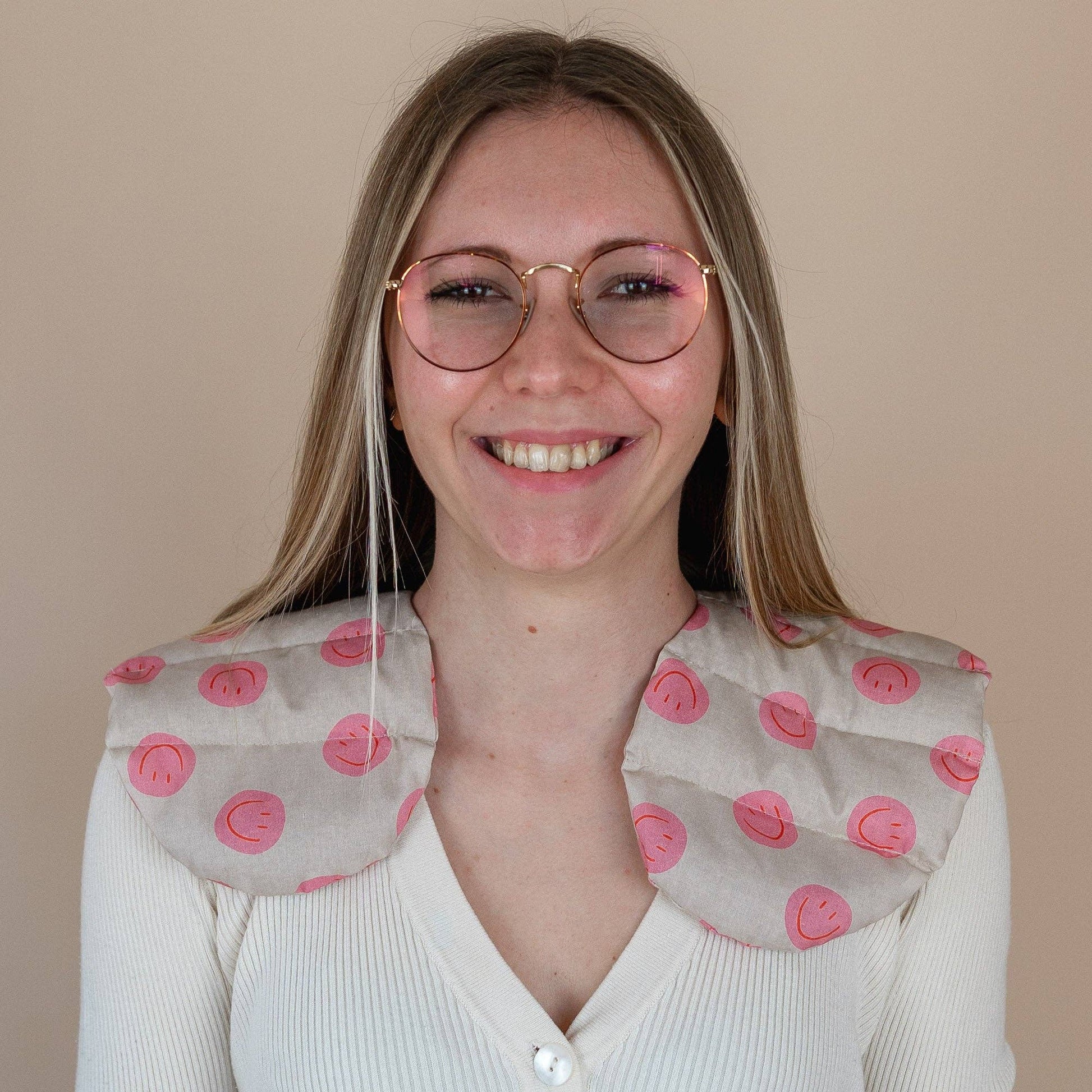 varmepude med smileys og økologisk spelt